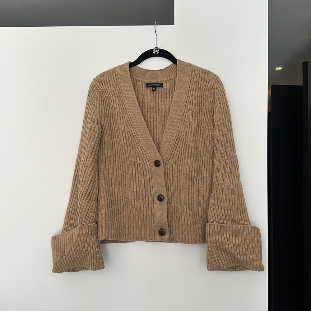 Banana Republic camel cardigan sweater, size xs
